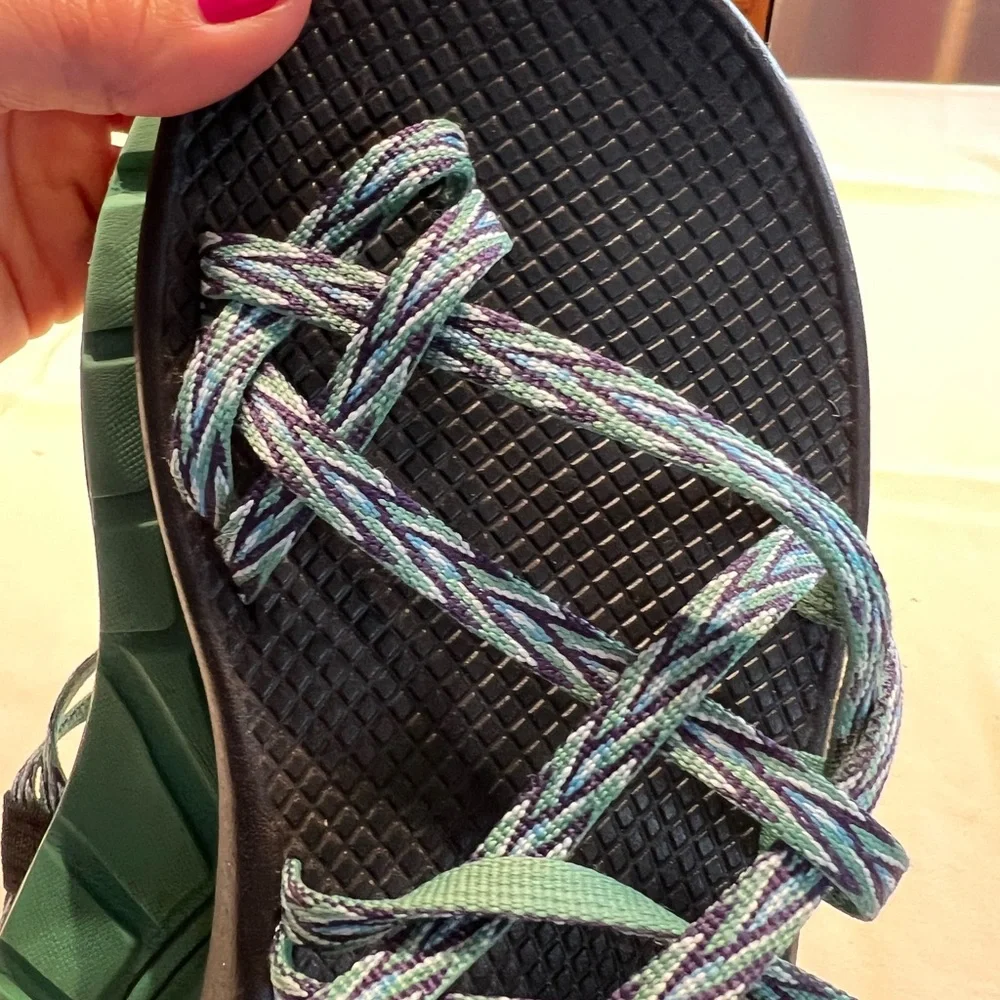 CHACO Womens size 9 - Picture 8 of 10